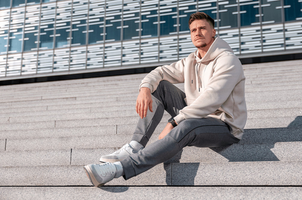 Pantalonii Flexmart: noua piesă esențială din garderoba bărbatului modern