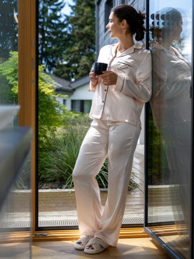 Pijamale lungi din două piese