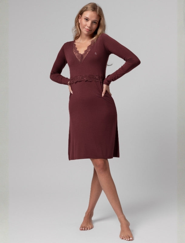 Pijamale și cămăși de noapte